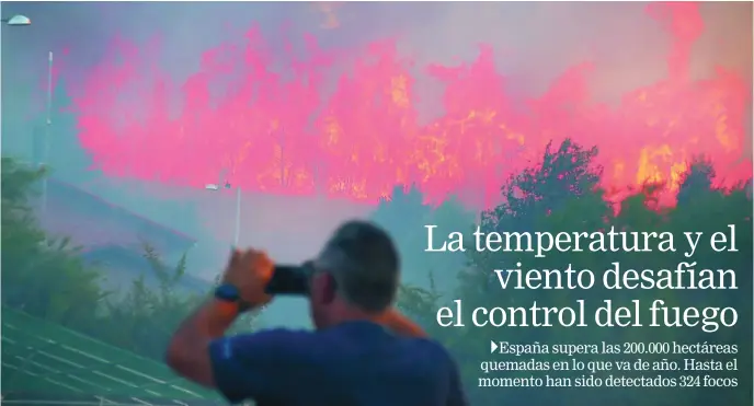  ?? EFE ?? El monte de San Andrés del Rabanedo, en León, arrasado por las llamas