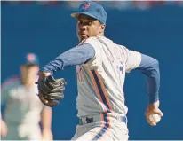 ?? JAMES A. FINLEY/ ASSOCIATED PRESS ?? Dwight Gooden, shown pitching in 1989 against St. Louis, was chosen in the New York Mets’ productive 1982 draft.