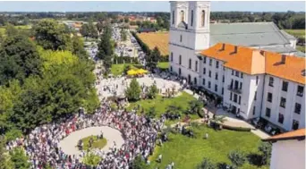  ?? ?? ZVONKO MILAS I ĐURO TOPIĆ