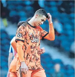  ?? FOTO: AFP ?? Un apagado Critiano Ronaldo fue incapaz de generar peligro en la meta de Agustín Marchesín y terminó enfadado pidiendo un penal.