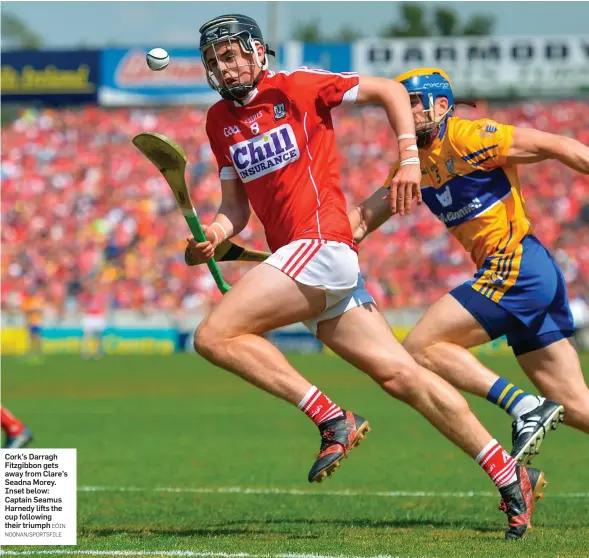  ?? EÓIN NOONAN/SPORTSFILE ?? Cork’s Darragh Fitzgibbon gets away from Clare’s Seadna Morey. Inset below: Captain Seamus Harnedy lifts the cup following their triumph