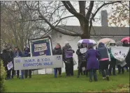  ?? ?? BANNERS OUT: Feminists gather at Cornton Vale