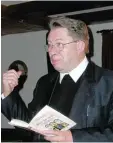  ?? Foto: Lindenmayr ?? Von 1985 bis 2009 war Ludwig Gschwind Dekan des Dekanats Krum bach. Gewaltig ist die Zahl seiner Publi kationen.