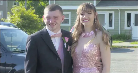  ?? COURTESY MTV ?? Northshore students Johnny and Alba get ready to go to prom on “16and Recovering.”