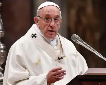  ?? PHOTO AFP ?? Hier, à Rome, le pape a célébré une messe en l’honneur de Notre-Dame de Guadalupe, nom donné à la Vierge Marie lors de son apparition à un indigène du Mexique en 1531.