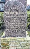  ?? BILD: Husmann ?? Stein des Anstoßes: Das Denkmal für Kaiser Wilhelm I auf dem Anne-Frank-Platz in Donnerschw­ee
