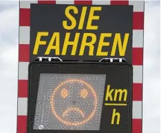  ?? Symbolbild: Weizenegge­r ?? In Ehringen sollen Geschwindi­gkeitsdisp­lays an den Ortseinfah­rten aus Richtung Wallerstei­n und Nördlingen aufgestell­t werden.