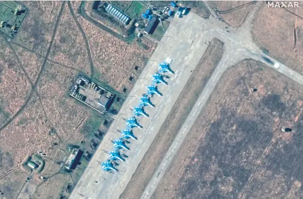  ?? ?? “GRAVE CONCERNS”: New Su-34 fighter deployment at Primorsko Akhtarsk Airbase, Krasnodar Krai, Russia, south of the border with Ukraine.