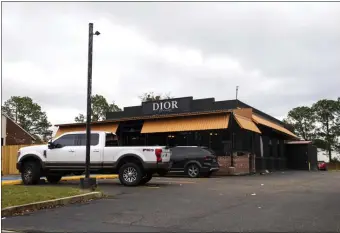  ?? MICHAEL JOHNSON — THE ADVOCATE VIA AP ?? Dior Bar & Lounge on Bennington Avenue was the scene of an shooting that left multiple people injured, Jan. 22, 2023, in Baton Rouge, La.