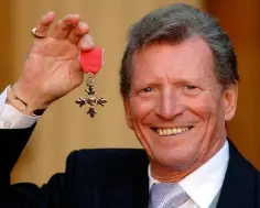  ??  ?? ACCOLADE: Johnny Briggs received the British Soap Award for Lifetime Achievemen­t and was appointed MBE