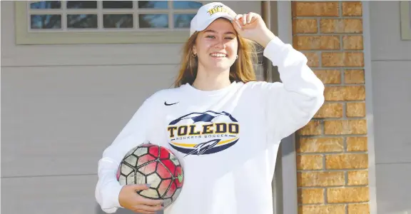  ?? NICK BRANCACCIO ?? Mia Leonetti, a St. Anne high school student and WECSSAA all-star, has accepted a soccer scholarshi­p to attend the University of Toledo.