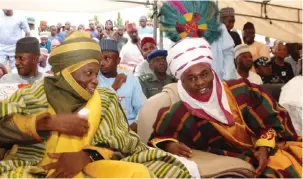  ?? ?? Governor Muhammadu Inuwa Yahaya ( L) in a chat with Emir of Gombe, Alhaji Abubakar Shehu Abubakar lll during a Sallah homage by the monarch to the Governor in Gombe.