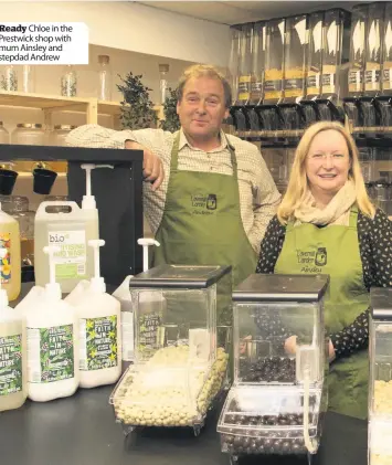  ??  ?? Ready Chloe in the Prestwick shop with mum Ainsley and stepdad Andrew