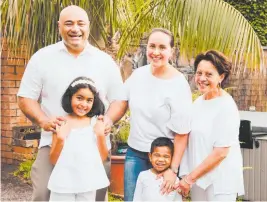  ??  ?? Peseta Sam Lotu-Iiga, his wife, Jules, and her mother, Linda, who lives with them and children Hope and Luka; David Cunliffe (right); and Sue Moroney (below)