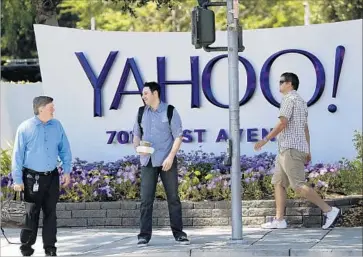  ?? Marcio Jose Sanchez Associated Press ?? VERIZON WANTS to become a strong third choice for advertiser­s by adding Yahoo’s popular sites and billion users to its own media business, which includes AOL. Above, Yahoo’s headquarte­rs in Sunnyvale, Calif.