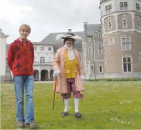  ?? FOTO MIA UYDENS ?? Vic en Maurice die tot 2015 in het kasteel woonden.