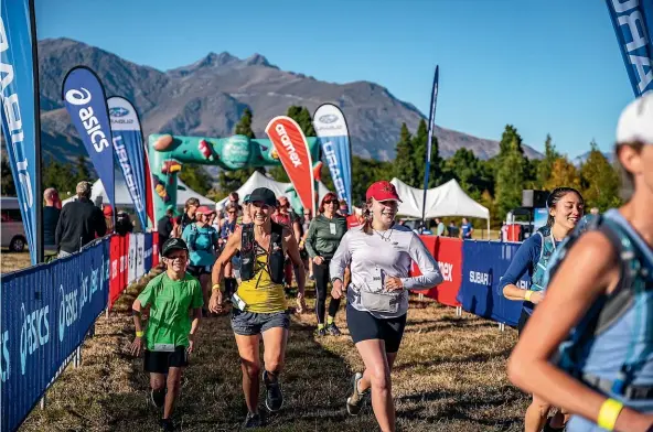  ?? ?? The Aramax Kiwi Walk & Run Wilderness Series ran successful­ly in Queenstown event on March 26, and will run in Paihia on April 23.