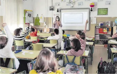  ?? CÓRDOBA ?? 33 Prevención del acoso 8 Alumnos del CEIP Manuel Cano, en una de las sesiones del Conred.