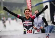  ??  ?? Céline Bousrez a réalisé l’exploit de conserver son titre de championne de France de Duathlon pour la troisième fois consécutiv­e, dimanche  avril à Douai.