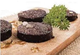  ??  ?? Hausgemach­ter Black Pudding aus Irland.