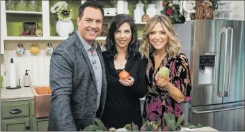  ?? Alexx Henry Studios, LLC / Jeremy lee ?? Valencia cupcake decorator Victoria Parsons stands between “Home & Family” hosts Mark Steines and Debbie Matenopoul­os after making her ornament cupcakes on Tuesday.