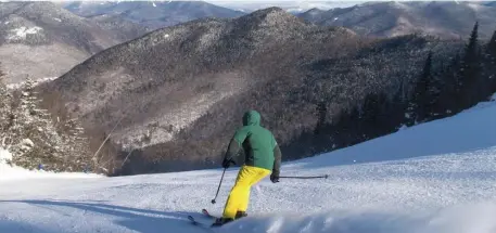  ?? COURTESY LOON MOUNTAIN ?? SCENIC VIEWS: Loon Mountain will open its brand-new bubble chairlift in the winter of 2021.