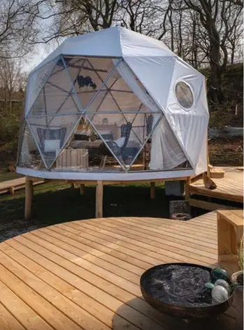  ?? ?? Fjordboble­rne er købt af det amerikansk­e firma Pacific Domes og udviklet til NASA til ekspeditio­ner i rummet. Foto: Mariager Camping