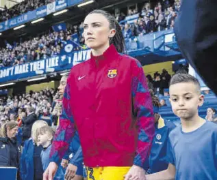  ?? // FCB ?? Ingrid Engen no dejó respirar a Lauren James en Stamford Bridge, una de las grandes amenazas del Chelsea