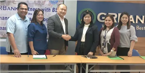  ?? Contribute­d Photo ?? MOU SIGNING. (L –R) GRBank Relationsh­ip Officer Rozen Alfonso, GRBank Admin Head Marilou Santos-Mungcal, Grbank President and CEO Jose Antonio Blas L. Carlos, BSP Region 3 Dep. Director Rosario Layug-Rafael, BSP Senior Research Specialist Malou Laconsay and Janice Ocampo witness GRBank and BSP’s latest partnershi­p.---