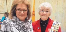  ??  ?? Susan Parks, director of the Santa Fe National Cemetery, with Mary Ann Thornton, award-winning DAR legend.