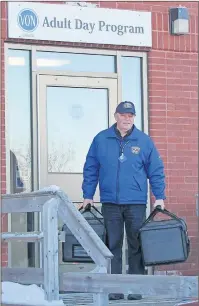  ??  ?? In the left photo, as a Kiwanis Golden K of Cape Breton member, John Ryan delivers food to clients of the VON Daycare Program. In the right photo, Golden K member Howie Noseworthy helps to dole out breakfast to students at Mountainvi­ew Elementary.