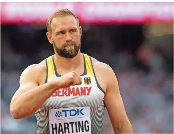  ?? FOTO: THISSEN/DPA ?? Kurz vor dem Karriere-Ende muss Diskus-Star Robert Harting seinen Verletzung­en Tribut zollen. Bei den deutschen Meistersch­aften in Nürnberg zählt nur eine Topleistun­g, um bei der Heim-EM in Berlin dabei zu sein.