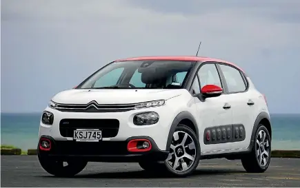  ?? DAVID LINKLATER ?? It’s a little bit Suv-ish, but new Citroen C3 sticks to traditiona­l supermini dimensions.