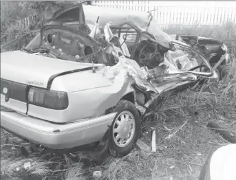  ?? (Photo courtesy Guyana Police Force) ?? The car in which the victims were travelling when tragedy struck.