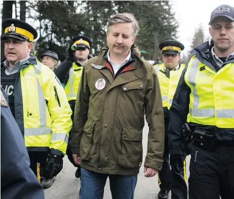  ?? THE CANADIAN PRESS/FILES ?? NDP MP Kennedy Stewart was arrested after joining protesters outside Kinder Morgan’s facility in Burnaby on March 23. He says he has spoken to NDP leader Jagmeet Singh and has his support should he decide to run for mayor of Vancouver.