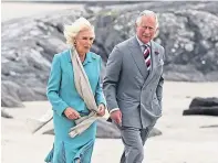  ??  ?? Charles and Camilla on the beach at Derrynane