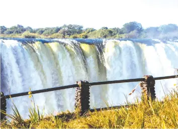  ??  ?? Victoria Falls is one of Zimbabwe’s prime tourist destinatio­ns