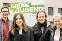  ?? BILD: SN/GRÜNE ?? Die Partei nimmt ihre neu gegründete Jugendorga­nisation offiziell auf. Im Bild: Mario Steinwende­r, Armina Kuc, Johanna Vogl und Georg Pidner.