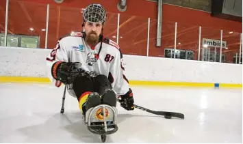  ?? Fotos: dpa ?? Christian spielt seit mehr als zehn Jahren Para Eishockey..