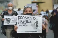  ?? — AFP photo ?? Spain will pay workers to postpone retirement as part of a pensions reform strategy that analysts warn does not go far enough to cut a huge deficit in the system.