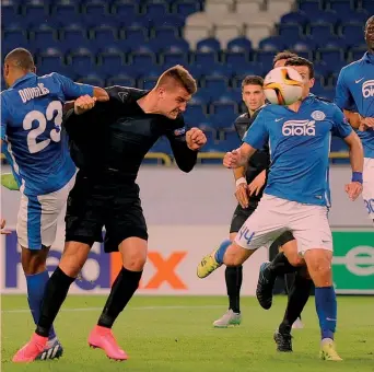  ?? LAPRESSE ?? Sergej Milinkovic-Savic, 20 anni, centrocamp­ista serbo, firma il temporaneo vantaggio della Lazio