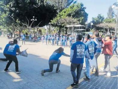  ?? /CORTESÍA: ALEJANDRO RODRÍGUEZ ?? Jóvenes participan en