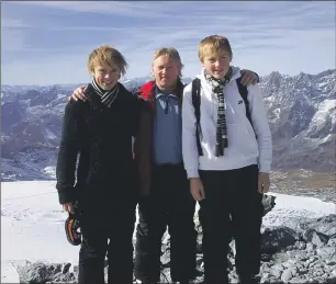  ??  ?? Ian with sons Oscar and Louie in happier times on the Klein Matterhorn in Switzerlan­d.