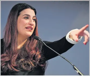  ??  ?? Pointing the finger...Luciana Berger and Chuka Umunna announce their resignatio­ns from Labour at a news conference yesterday