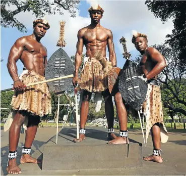  ?? Picture: Jackie Clausen ?? Mnqobi Kunene, Musa Langa and Veli Ntshangase are the Zulu Transforme­rz who train people for free after work at the outdoor gyms in Durban's Bulwer Park and on the beachfront.