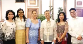  ??  ?? Japanese Consul General Yoshiaki Miwa with Judge Antonina Oshita-Escovilla, awardee of the Order of the Rising Sun Gold Rays with Rosette, and her family.