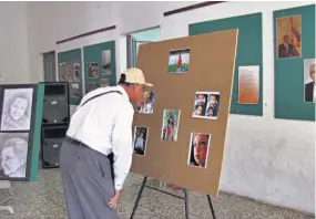  ??  ?? Última semana. La exposición de fotografía­s y pinturas que retratan a residentes de Metapán o el ambiente de dicho municipio cerrará el viernes 31 de marzo.