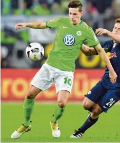  ?? Foto: Tim Groothuis, Witters ?? Nicht mehr für den VfL Wolfsburg am Ball: Julian Draxler.