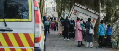  ?? JANNICA LUOTO (ARKIV) ?? Søndag 21. februar i 2021 endte lastebilen­s ferd her, i et gjerde i Fjellveien. Turgåere fortalte at de måtte hoppe unna da den kom kjørende.