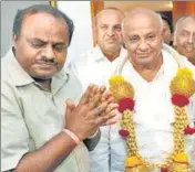  ?? PTI ?? JD(S) patriarch HD Deve Gowda (right) has been tirelessly engaged in efforts to rejuvenate the party.